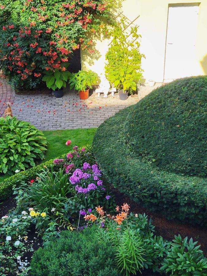 Vila Florena Garden Palanga Buitenkant foto