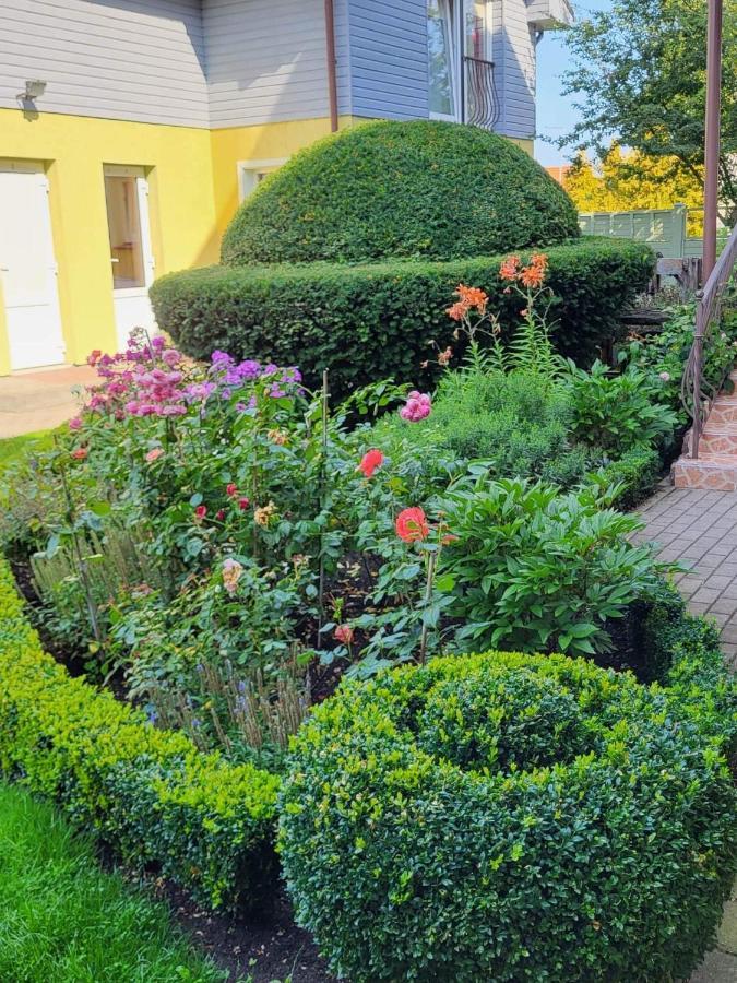 Vila Florena Garden Palanga Buitenkant foto